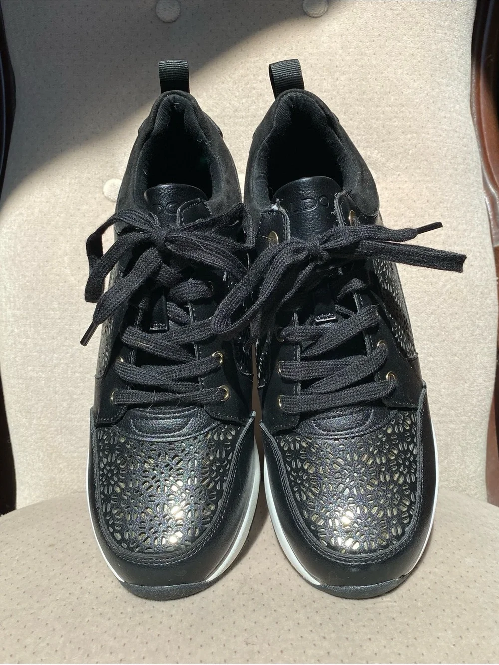 New Aldo Black Platform Sneakers with Gold Accent Sz 8 Women